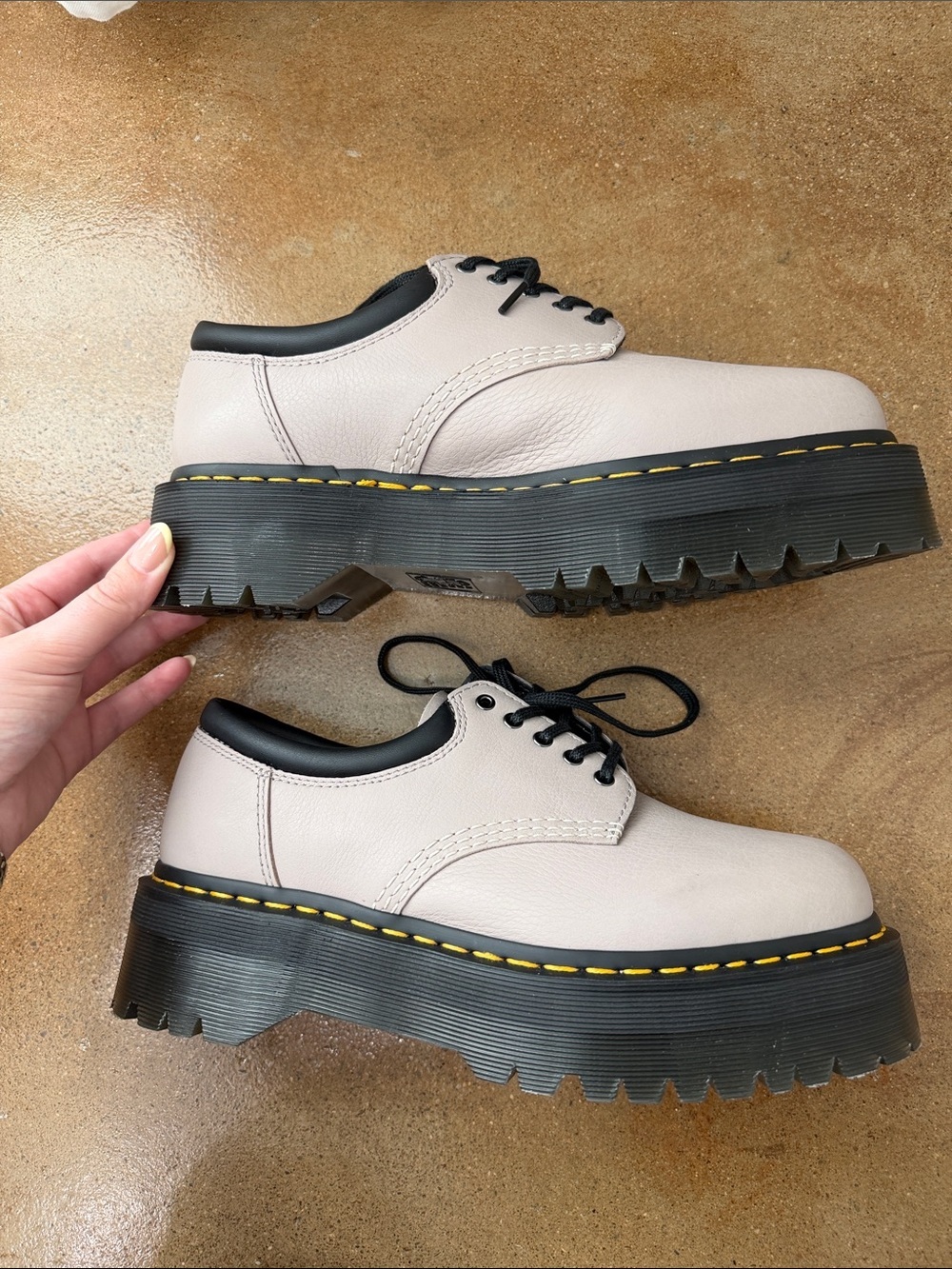 Dr. Martens 8053 Quad Oxford Platform Shoes Black Taupe Women's 10 / Men's 9 - Picture 4 of 8